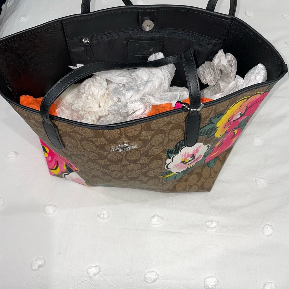 Coach signature tote, silver/khaki/multi, beautiful vintage roses,